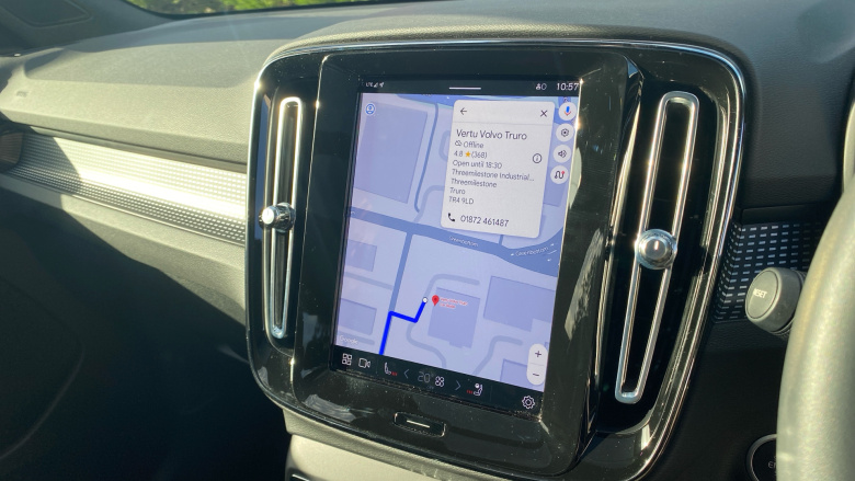 Volvo XC40 2.0 B4P Ultimate Dark 5dr Auto Petrol Estate